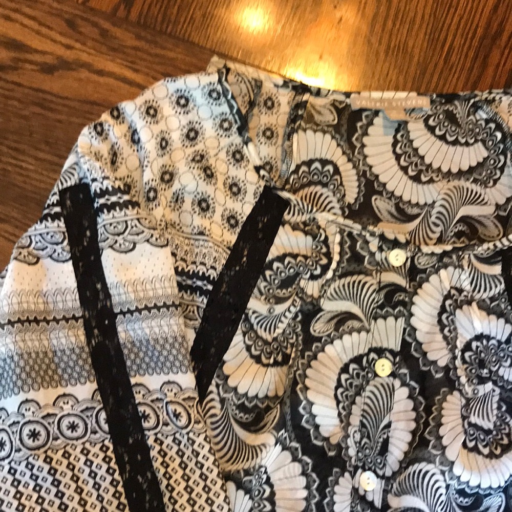 Blouse - Picture 3 of 5